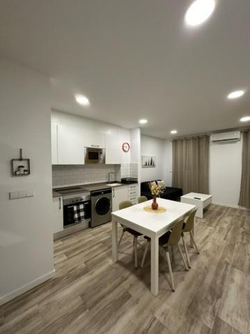 Apartamentos 1240 Benlloch バレンシア エクステリア 写真